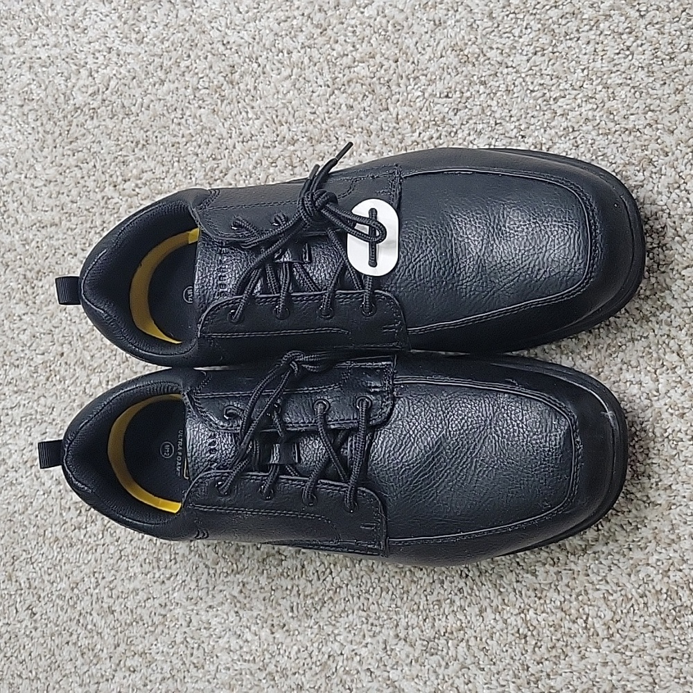 Perry Ellis shoes